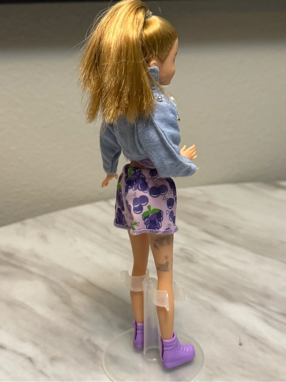Barbie Mattel Stacy in outfit